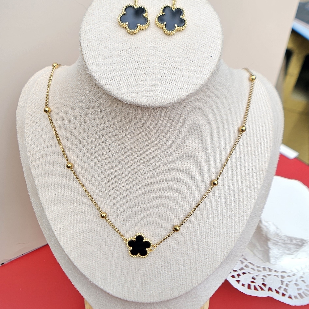 18k Gold Clover Necklace and Earring Set Black Floral Necklace Set
